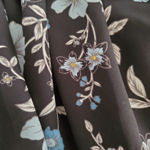 LOFT Sweater - Picture 4 of 7